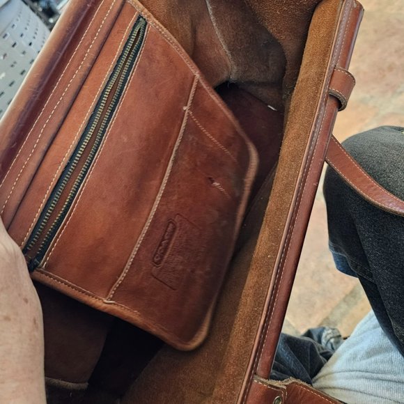 Coach Purse Genuine Cowhide - Picture 5 of 8